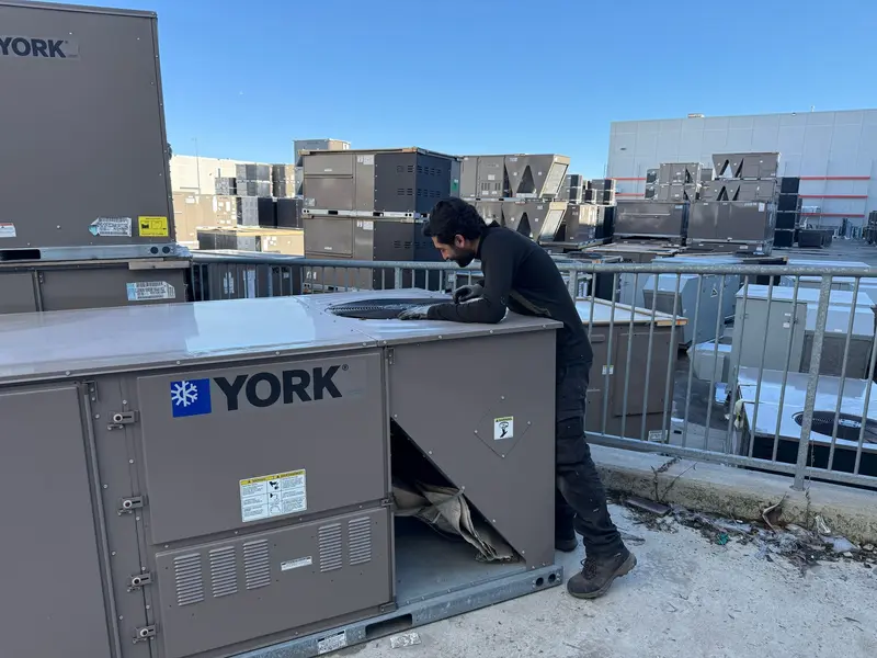HVAC Rooftop Unit Service by Tech Cooling
